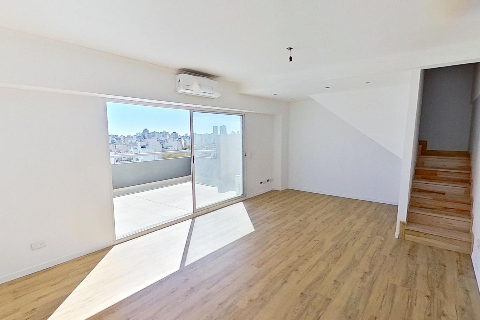 Dúplex 3 Amb a Estrenar con Terraza Panorámica — Boedo — Cochera y Baulera — foto 1