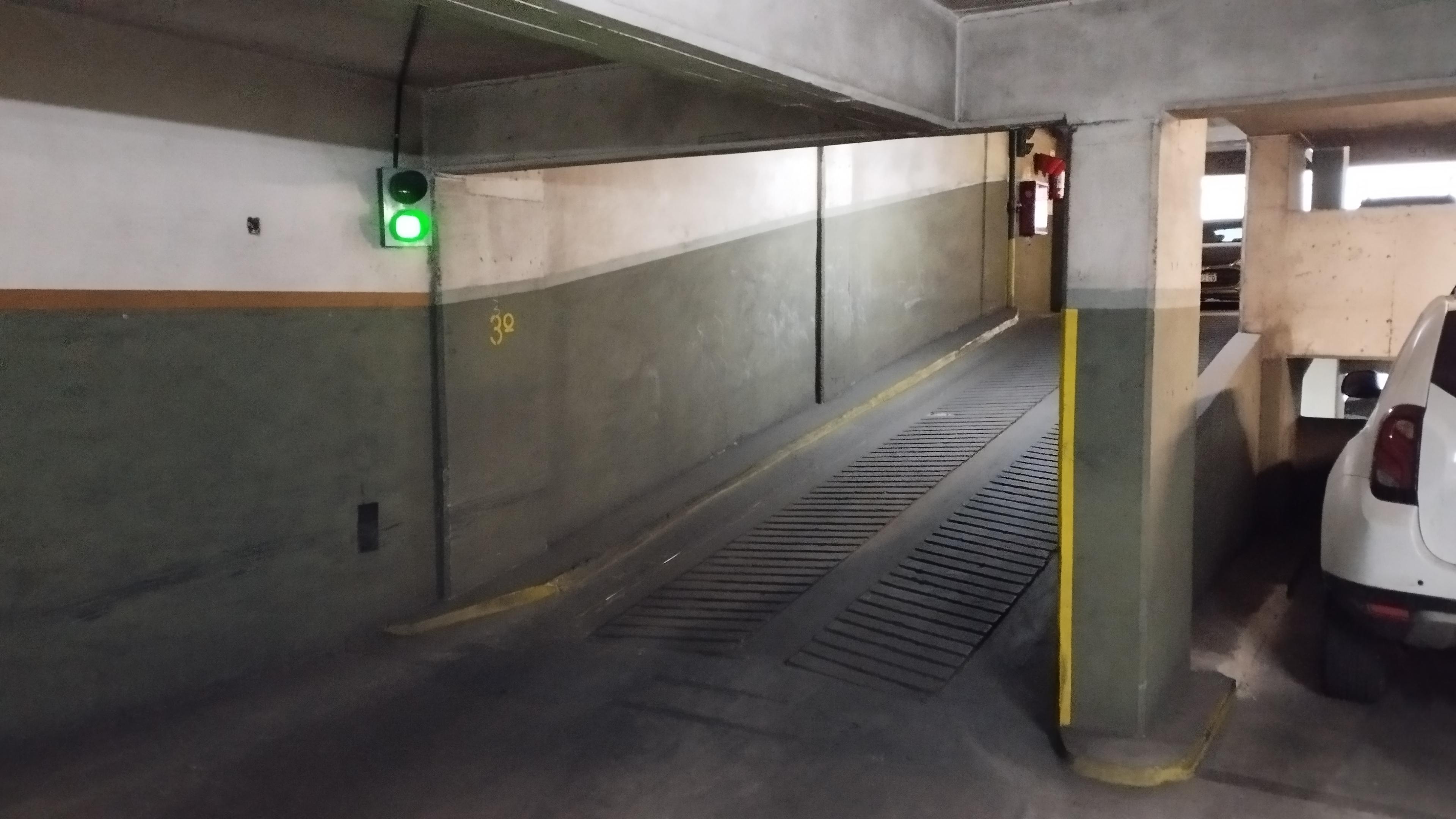 VENTA COCHERA DOBLE TECHADA VENTA BELGRANO SEGURIDAD — foto 1